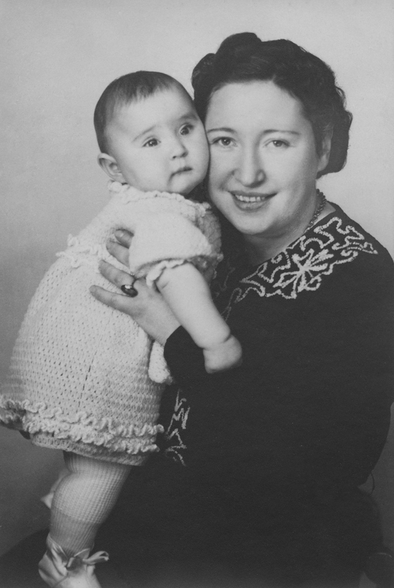 Rebekka med datteren Ruth