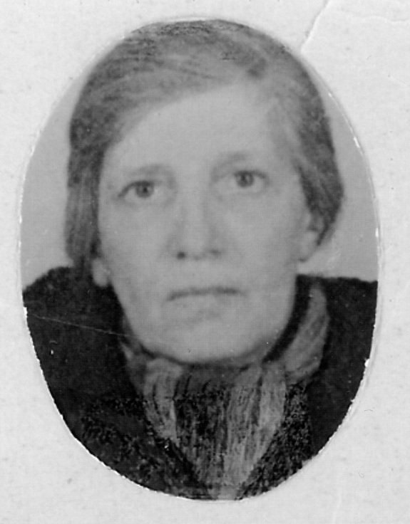 Sara Bertha Braude, ca. 1942