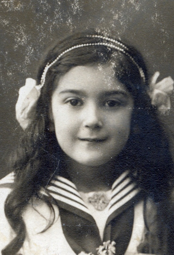 Sara Gitel Arsch, ca. 1915