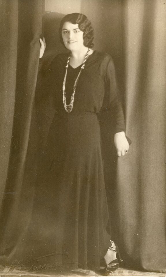 Sonja Gettler, ca. 1936
